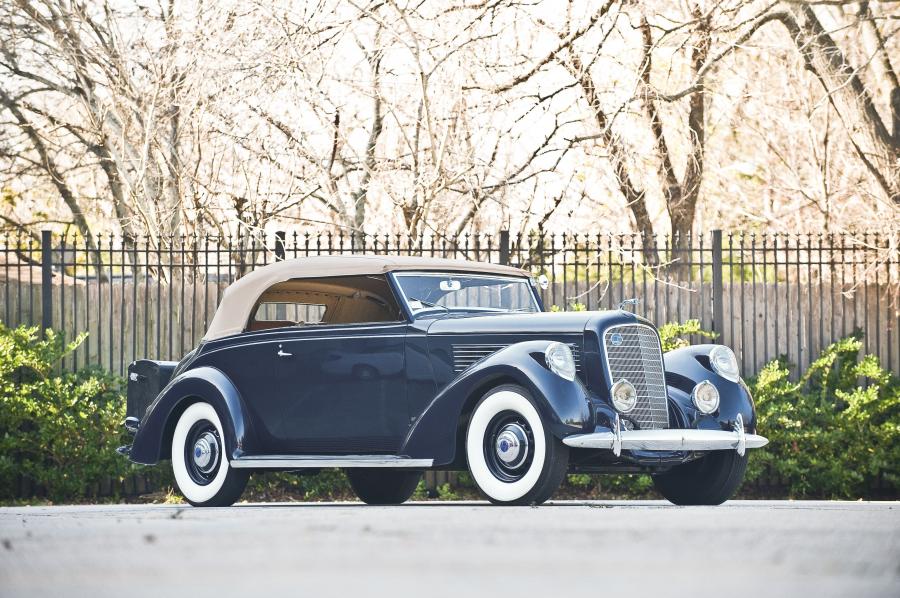  Lincoln K Convertible Victoria 1938 года  (фото 15 из 15)